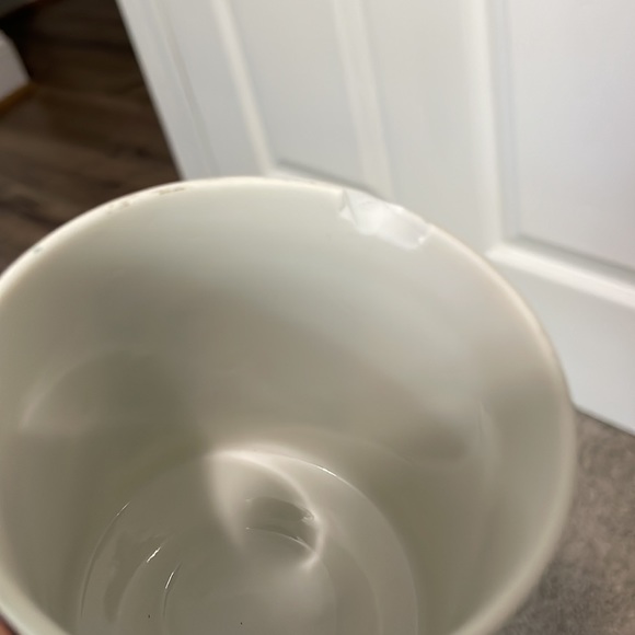 Vintage “When it rains it pours” dainty tee cup - Picture 4 of 5